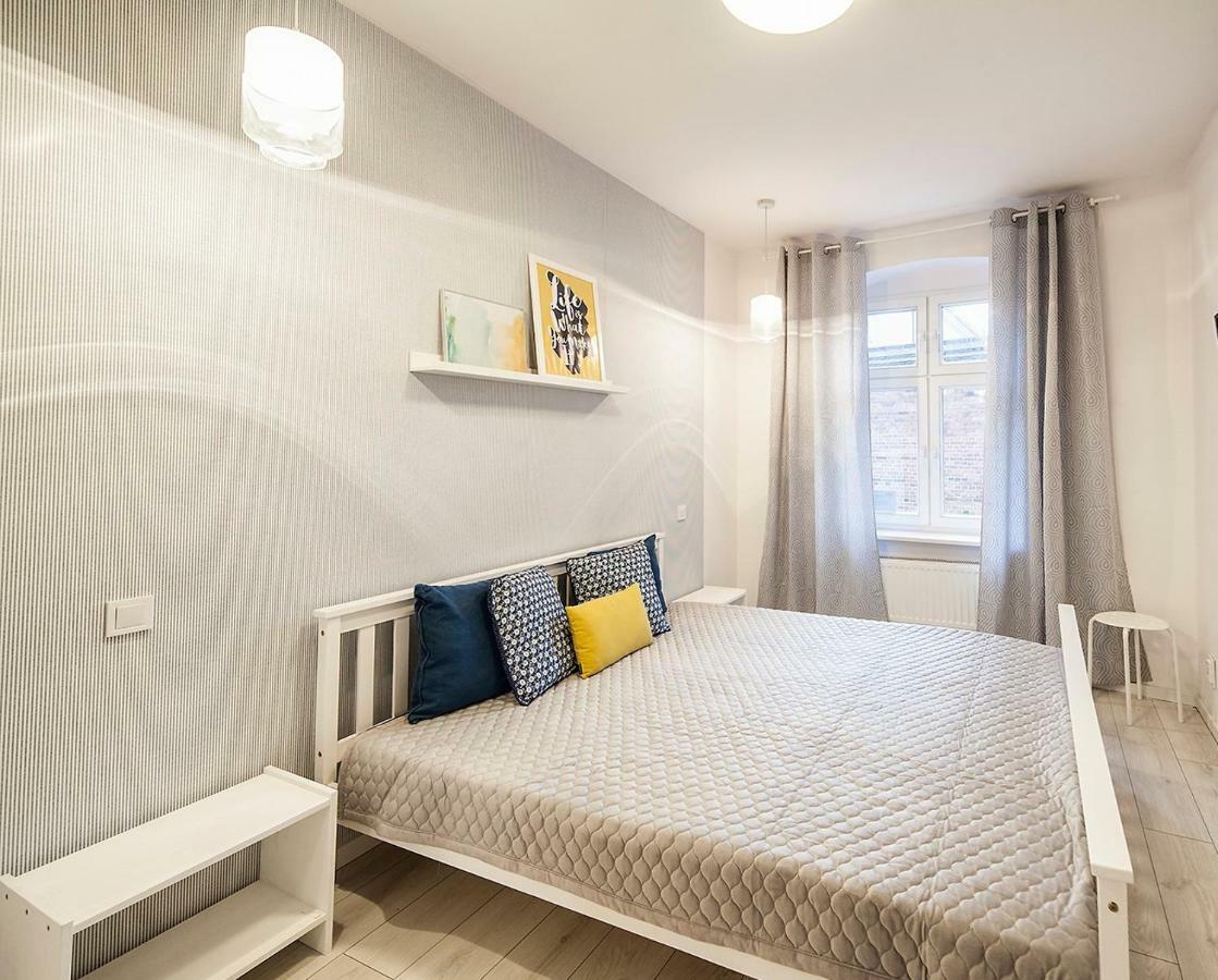 Apartamenty Torunskie Pod Krzywa Wieza Eksteriør bilde