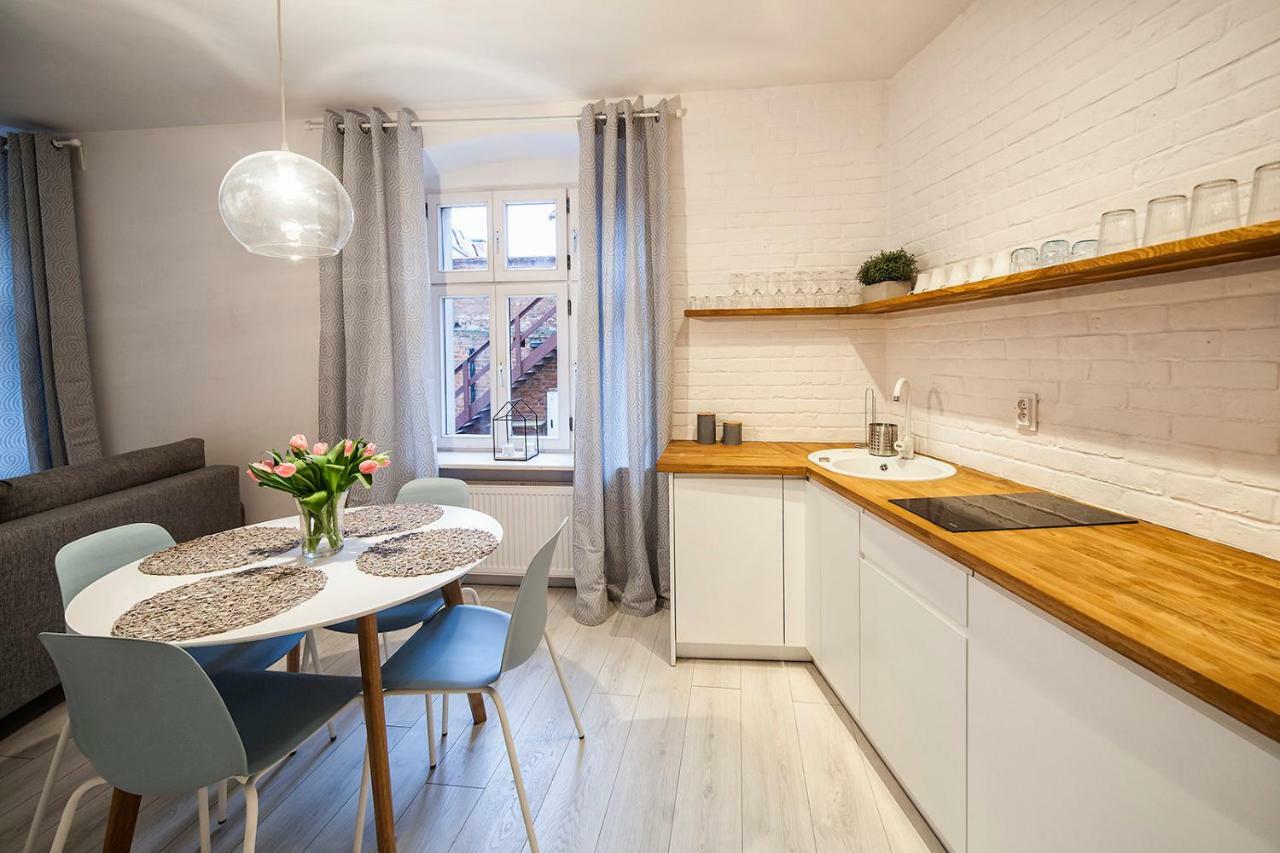 Apartamenty Torunskie Pod Krzywa Wieza Eksteriør bilde