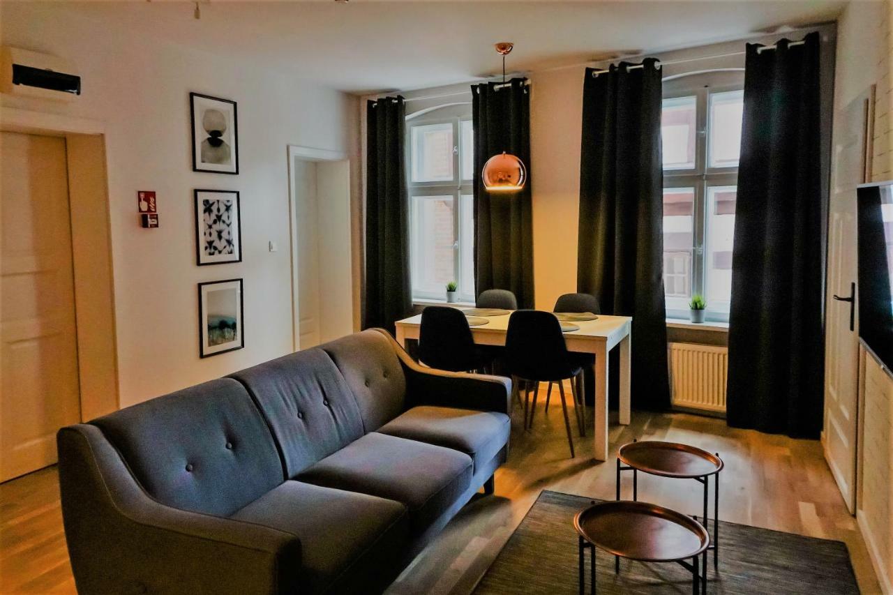 Apartamenty Torunskie Pod Krzywa Wieza Eksteriør bilde